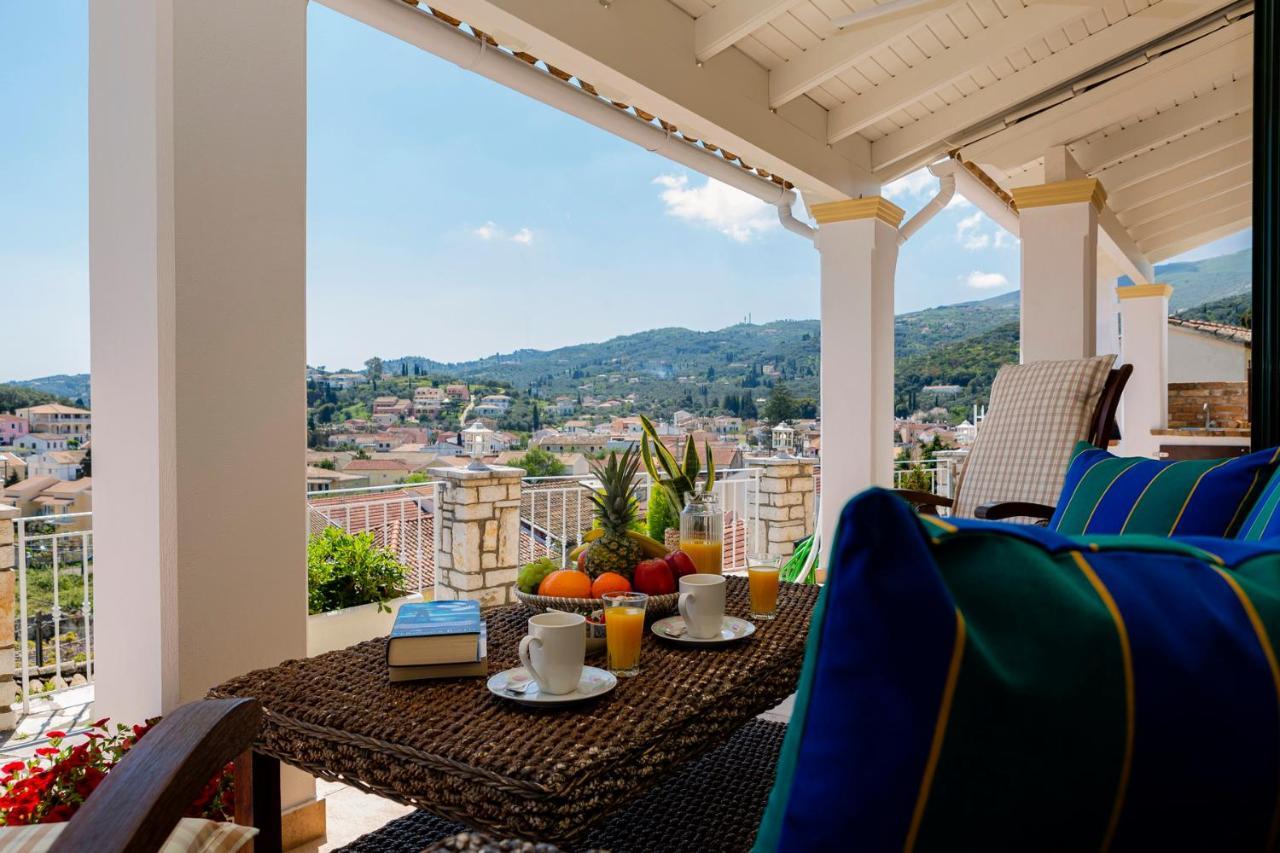 Solaris Methea- Luxury Central Villa By The Castle Kassiopi Bagian luar foto
